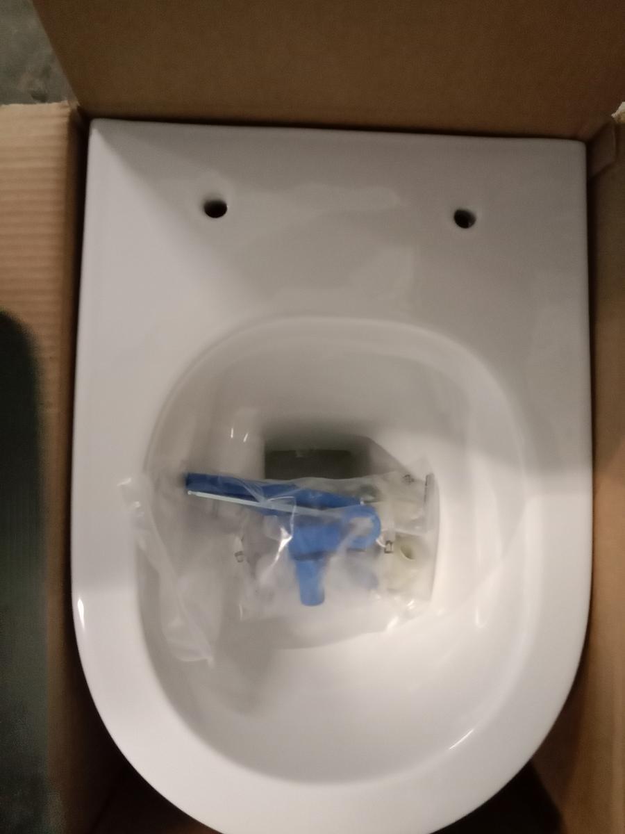 AXA H&auml;nge-WC?d=2026-08-28 07:48:25