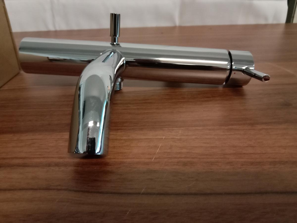VEMA  Handbrauseschlauch und Armatur
