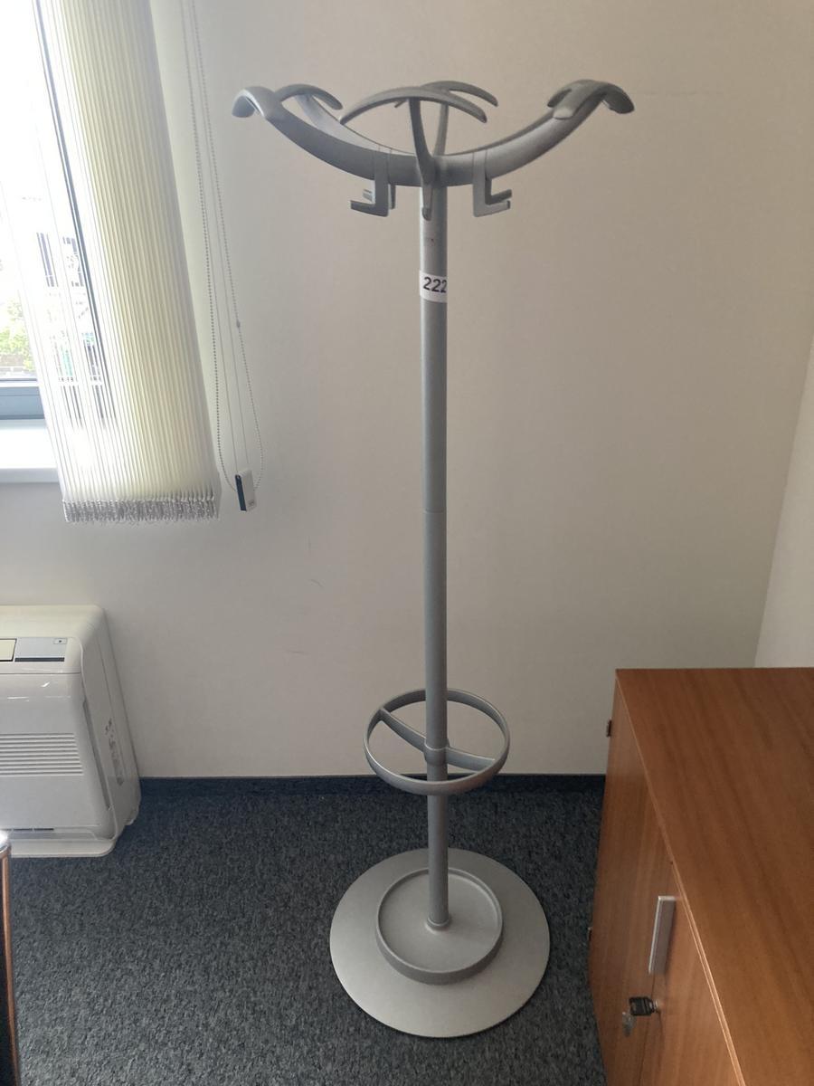 Kleiderst&auml;nder
