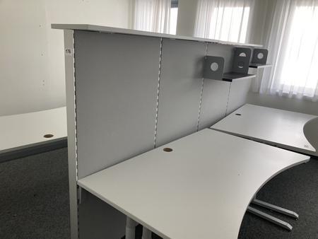 Raumteiler, Maße: ca. L 320 x H 162 cm Raumteiler, Maße: ca. L 320 x H 162 cm