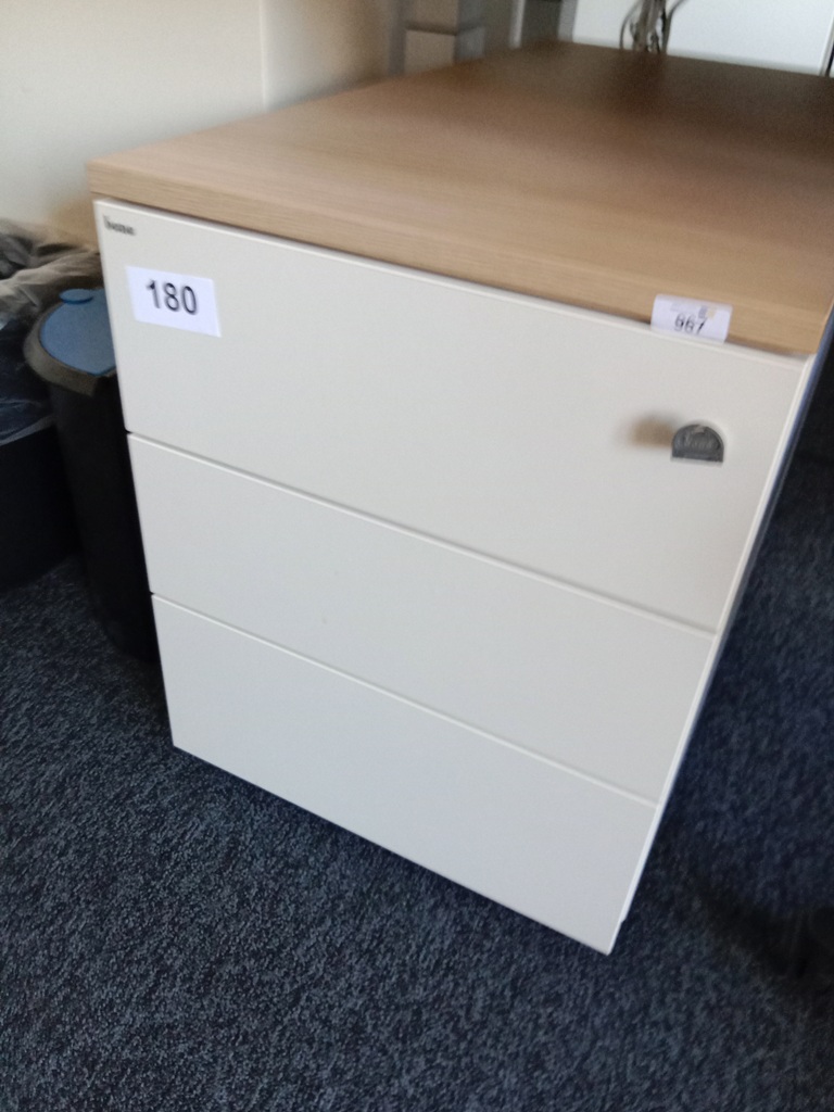 BENE Rollcontainer, Ma&szlig;e: ca T 80 cm x B 43 cm?d=2026-09-03 06:20:44