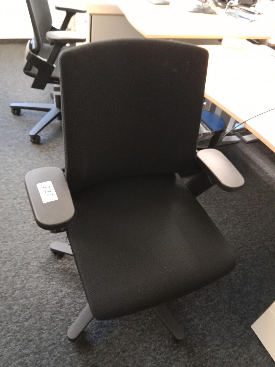 B&uuml;rodrehstuhl?d=2026-09-03 06:21:41