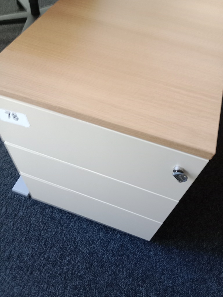 BENE Rollcontainer, Ma&szlig;e: ca T 80 cm x B 43 cm?d=2026-09-03 06:21:01
