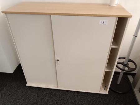 BENE Aktenschrank, 3 Ordnerhöhen, Maße B 120 x T 44 x H 113 cm BENE Aktenschrank, 3 Ordnerhöhen, Maße B 120 x T 44 x H 113 cm