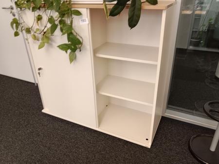 BENE Aktenschrank, 3 Ordnerhöhen, Maße B 120 x T 44 x H 113 cm BENE Aktenschrank, 3 Ordnerhöhen, Maße B 120 x T 44 x H 113 cm