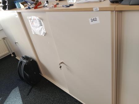 BENE Aktenschrank, 3 Ordnerhöhen, Maße B 120 x T 44 x H 113 cm BENE Aktenschrank, 3 Ordnerhöhen, Maße B 120 x T 44 x H 113 cm