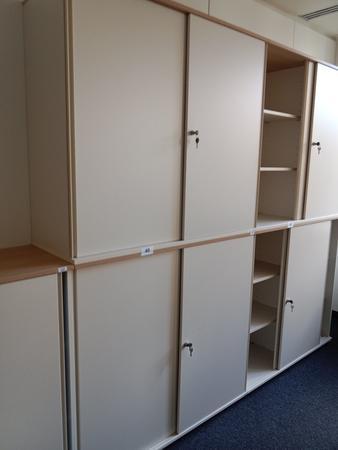 BENE Aktenschrank, 6 Ordnerhöhen, 2teilig, bestehend aus Ober- und Unterschrank, Maße gesamt ca. B 120 x T 44 x H 226 cm BENE Aktenschrank, 6 Ordnerhöhen, 2teilig, bestehend aus Ober- und Unterschrank, Maße gesamt ca. B 120 x T 44 x H 226 cm