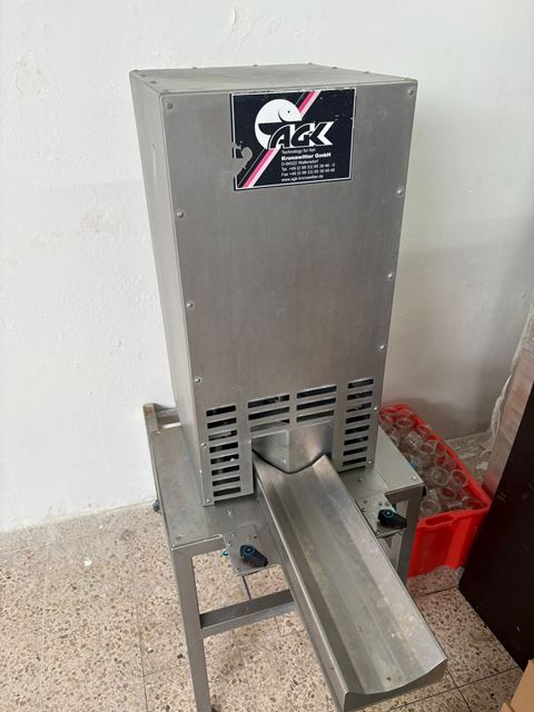 K&ouml;pfmaschine AGK, Produktinformationen Fischk&ouml;pfmaschine