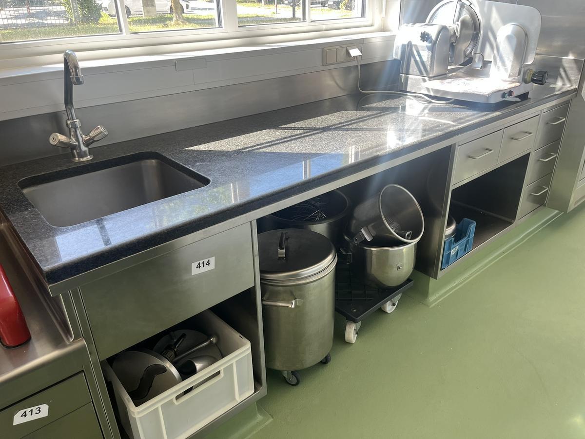 Edelstahl Arbeitsmodul mit Sp&uuml;lbecken und 5 Laden Patisserie ca.3400/800/900 mm mit Kunststoffarbeitsplatte?d=2026-09-07 21:00:15