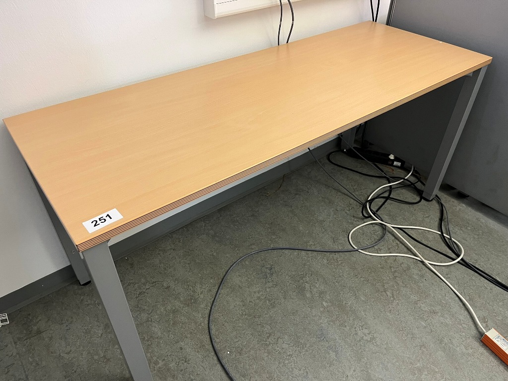 Beistelltisch 160 x 60 cm?d=2026-09-10 00:02:55