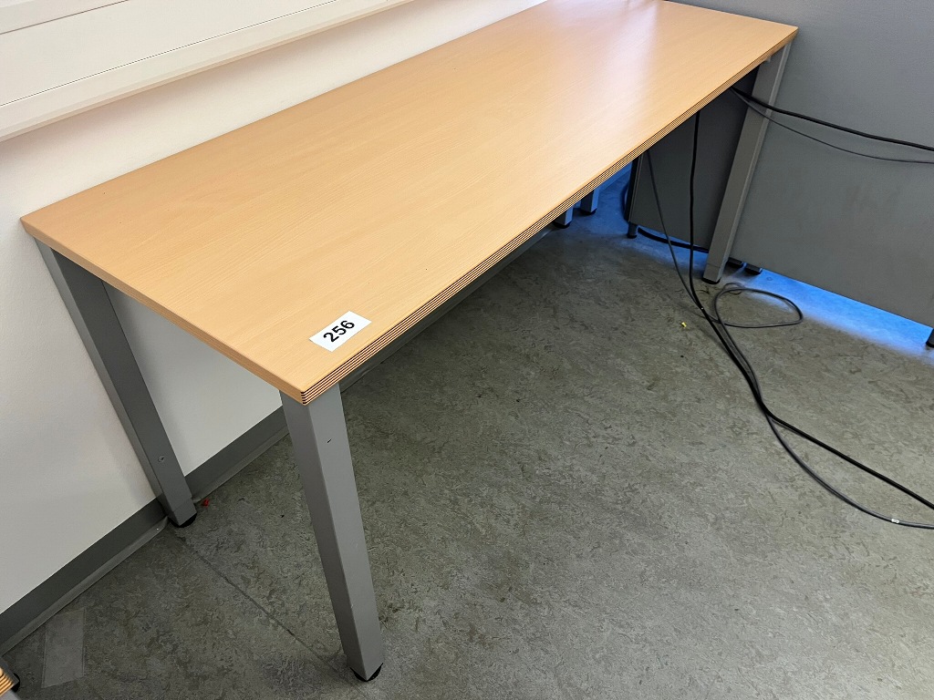 Beistelltisch 160 x 60 cm?d=2026-09-10 00:03:08