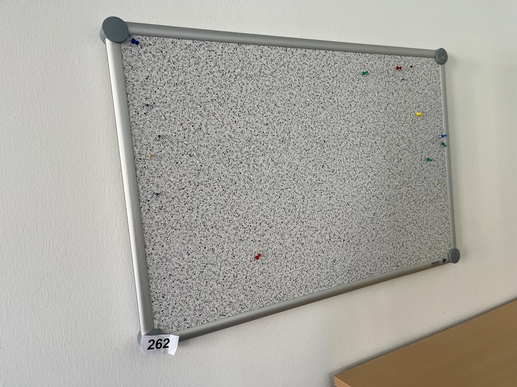 Pinnwand 90 x 60 cm?d=2026-09-09 23:30:50