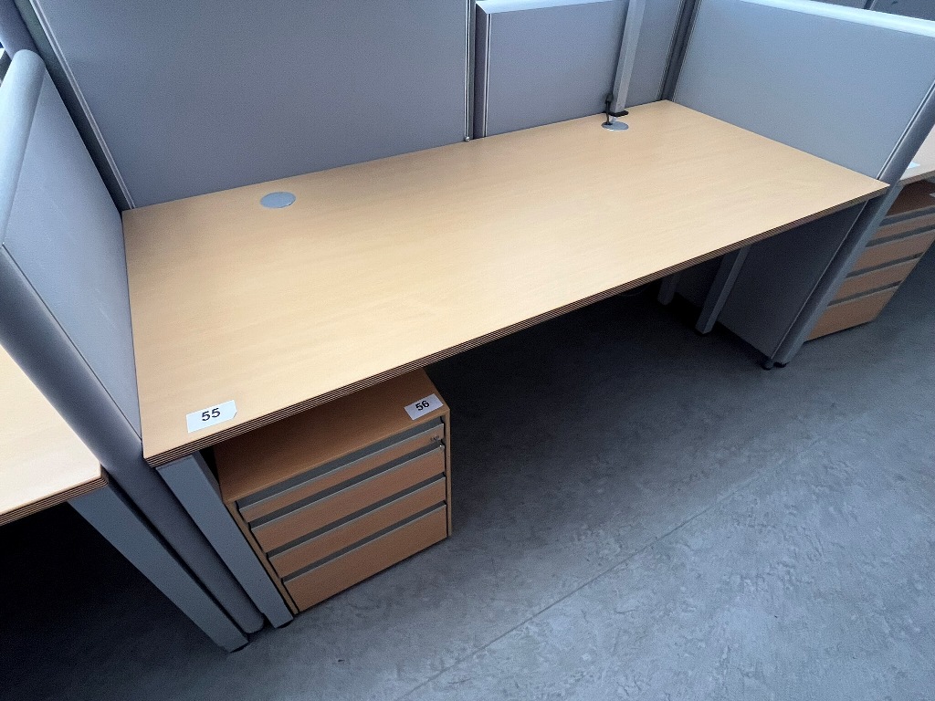 BENE Schreibtisch ca. 180 x 80 cm?d=2026-09-09 23:20:00