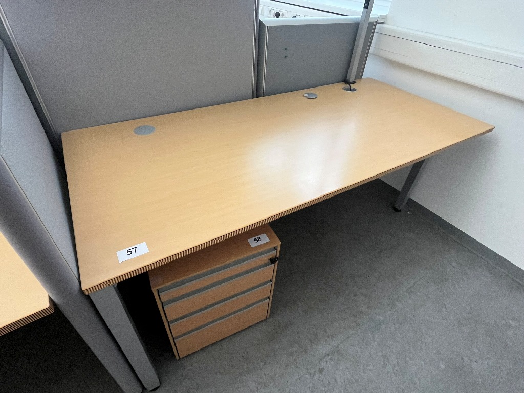 BENE Schreibtisch ca. 180 x 80 cm?d=2026-09-09 23:19:45