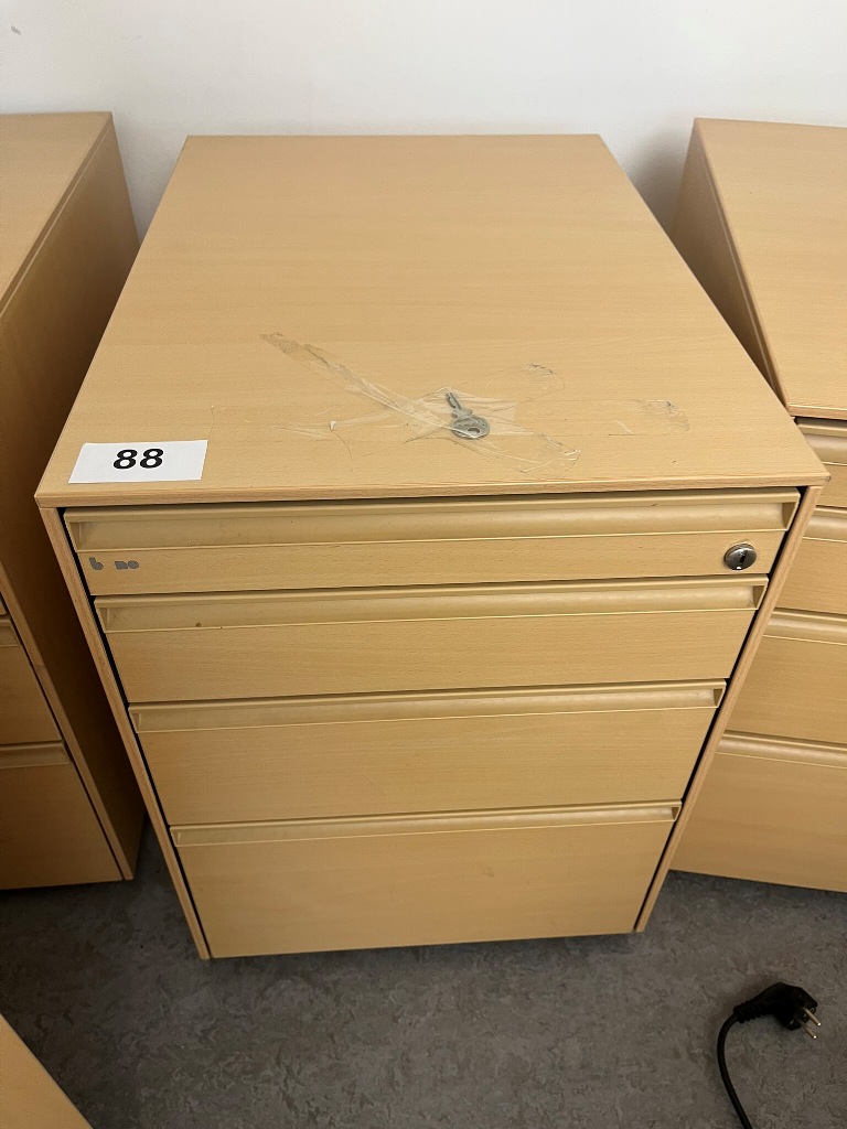 HALI Rollcontainer?d=2026-09-09 23:20:25