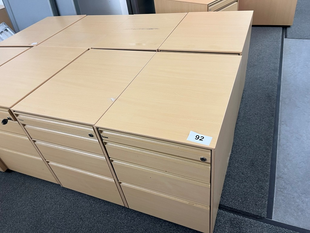 4 Stk. HALI Rollcontainer?d=2026-09-09 23:20:27