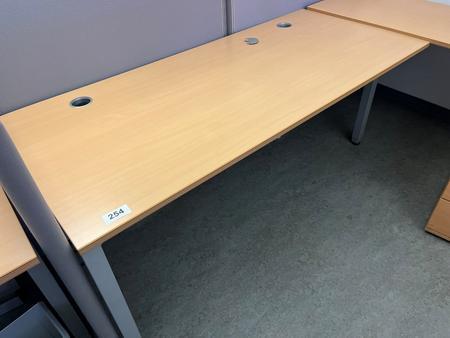 BENE Schreibtisch ca. 180 x 80 cm BENE Schreibtisch ca. 180 x 80 cm
