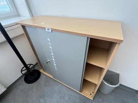 BENE Aktenschrank, 3 Ordnerhöhen, Maße: ca. 120 x 45 x 115 cm BENE Aktenschrank, 3 Ordnerhöhen, Maße: ca. 120 x 45 x 115 cm