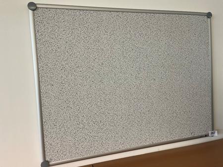 Pinnwand 120 x 90 cm Pinnwand 120 x 90 cm