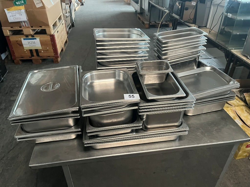 50teiliges Set mit GN-Eins&auml;tzen 1/1 - 1/2, 1/3
