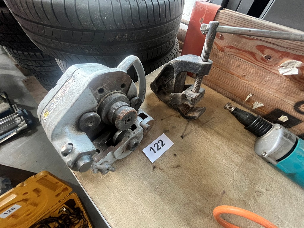 Ridgid 915 Schneid- und Rollvorrichtung + Ridgid 692?d=2026-09-22 21:03:46