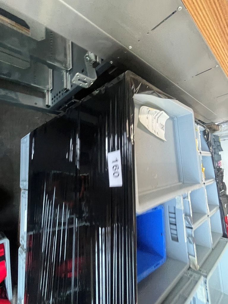1 Europalette mit Kunststoff-Lagerboxen div. Gr&ouml;&szlig;en