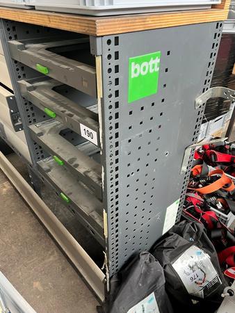 Bott Fahrzeugeinrichtung mit 4 Schubladen, Ma�e 152 x 42 x 112