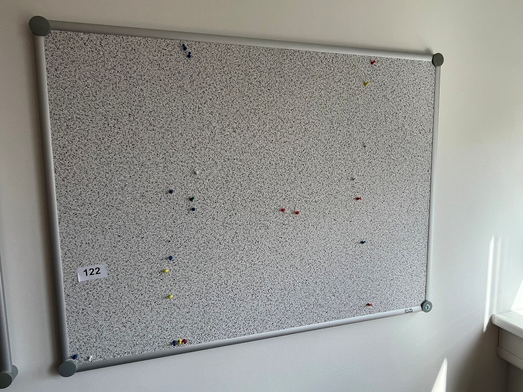 Pinnwand 120 x 90 cm?d=2026-09-23 23:06:50