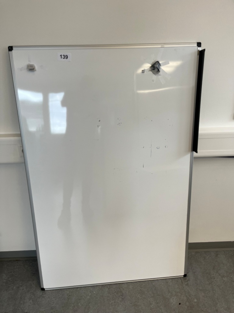 Whiteboard 150 x 100 cm?d=2026-09-23 23:06:54