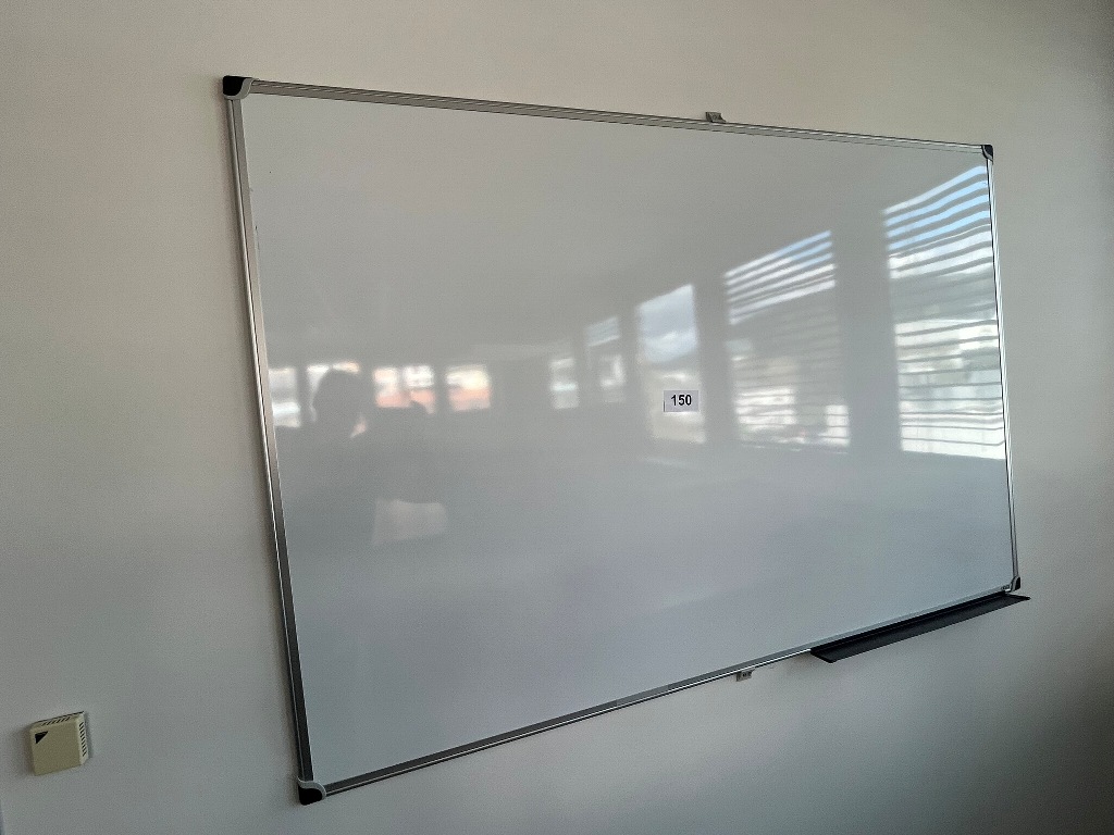 Whiteboard 150 x 100 cm?d=2026-09-23 23:06:59