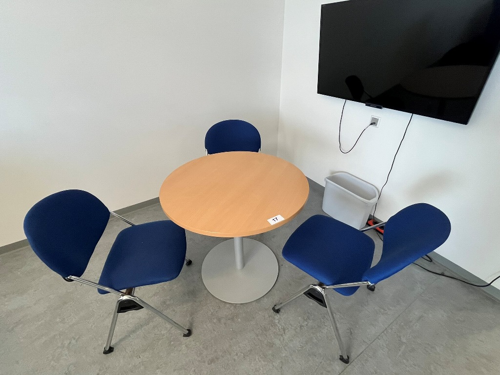 Besuchertisch inkl. 3 Besucherst&uuml;hle in Blau, DM 80 cm?d=2026-09-23 23:07:12