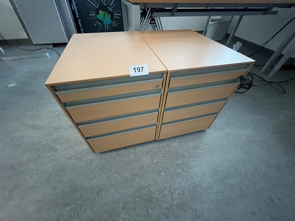 2 Stk. Hali Rollcontainer?d=2026-09-23 23:53:58