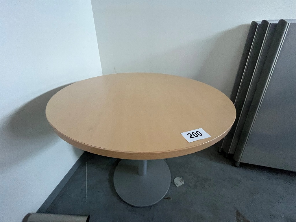 Besuchertich DM 80 cm?d=2026-09-23 23:54:25