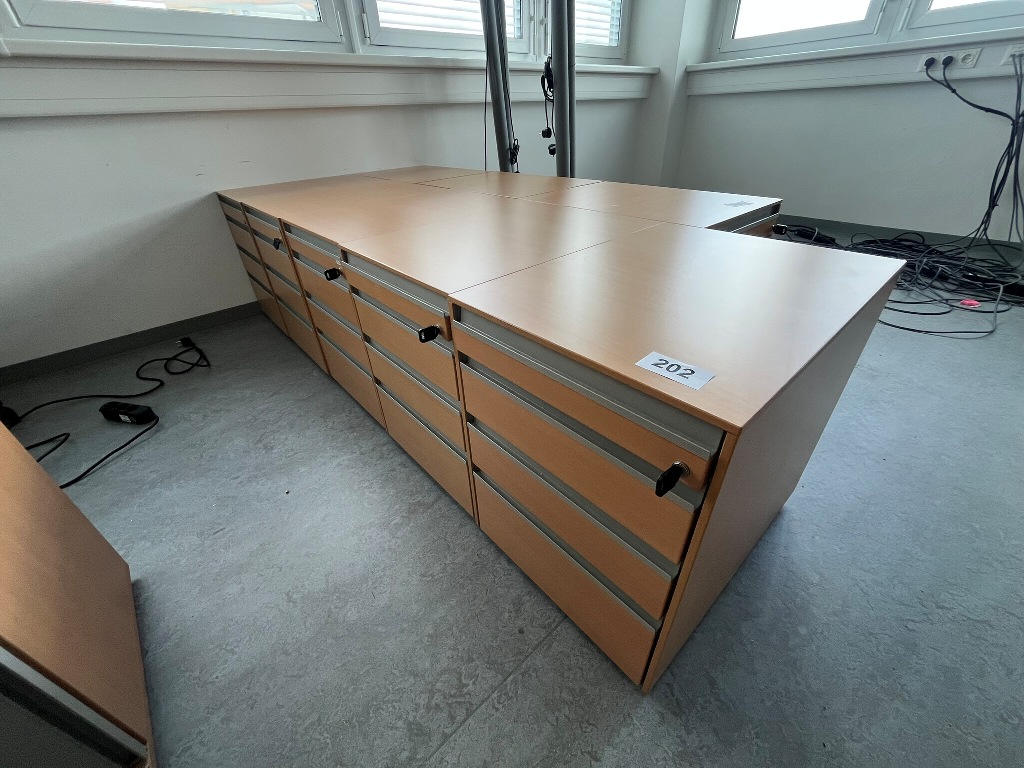 4 Stk. Hali Rollcontainer?d=2026-09-23 23:07:06