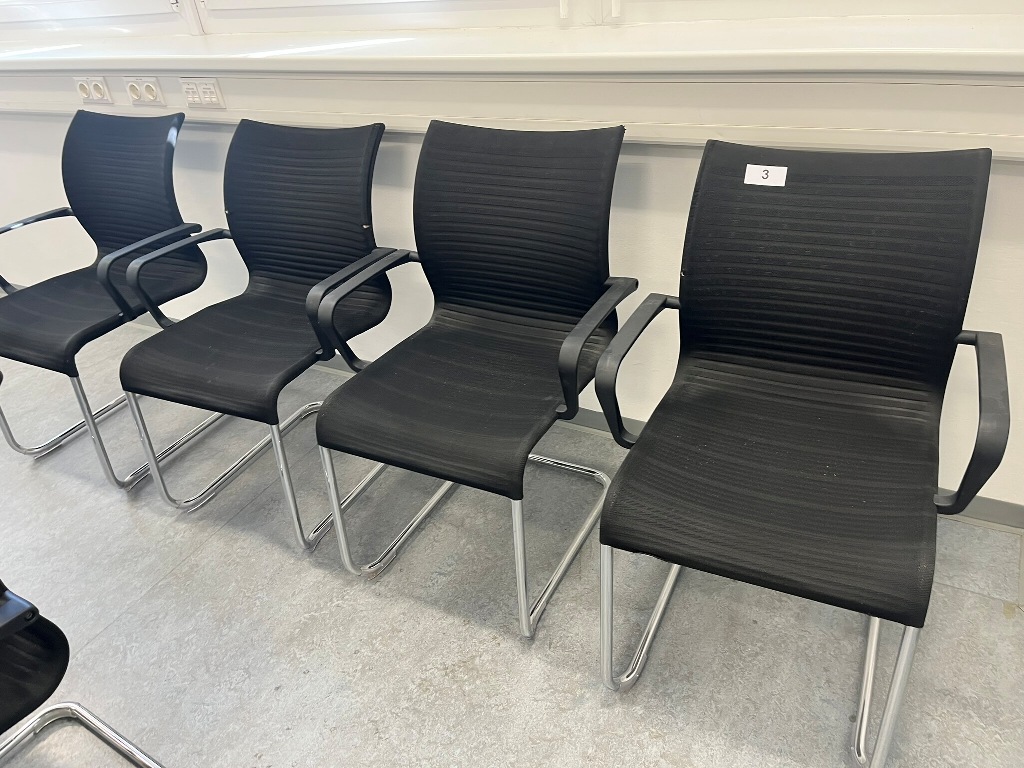4 Stk. Besprechungsst&uuml;hle in Schwarz?d=2026-09-23 23:07:03