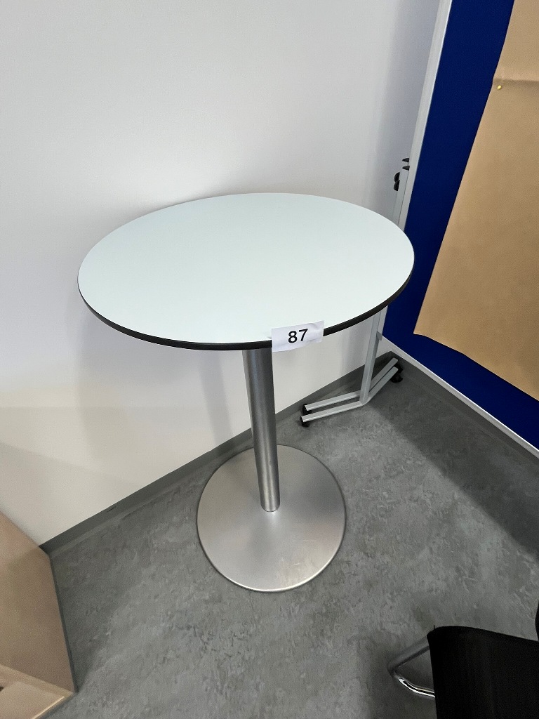 Stehtisch DM 60 cm?d=2026-09-23 23:07:00