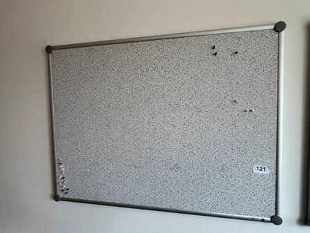 Pinnwand 120 x 90 cm