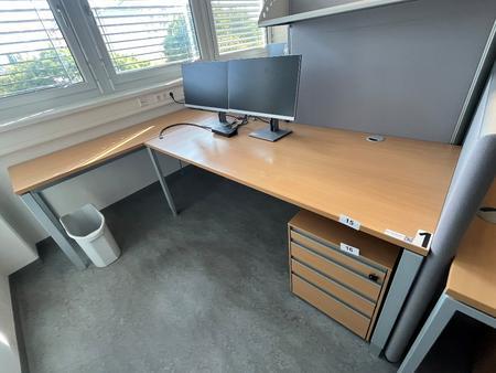 L-f�rmiger Schreibtisch, Ma�e: 180 x 80 cm und 160 x 60 cm