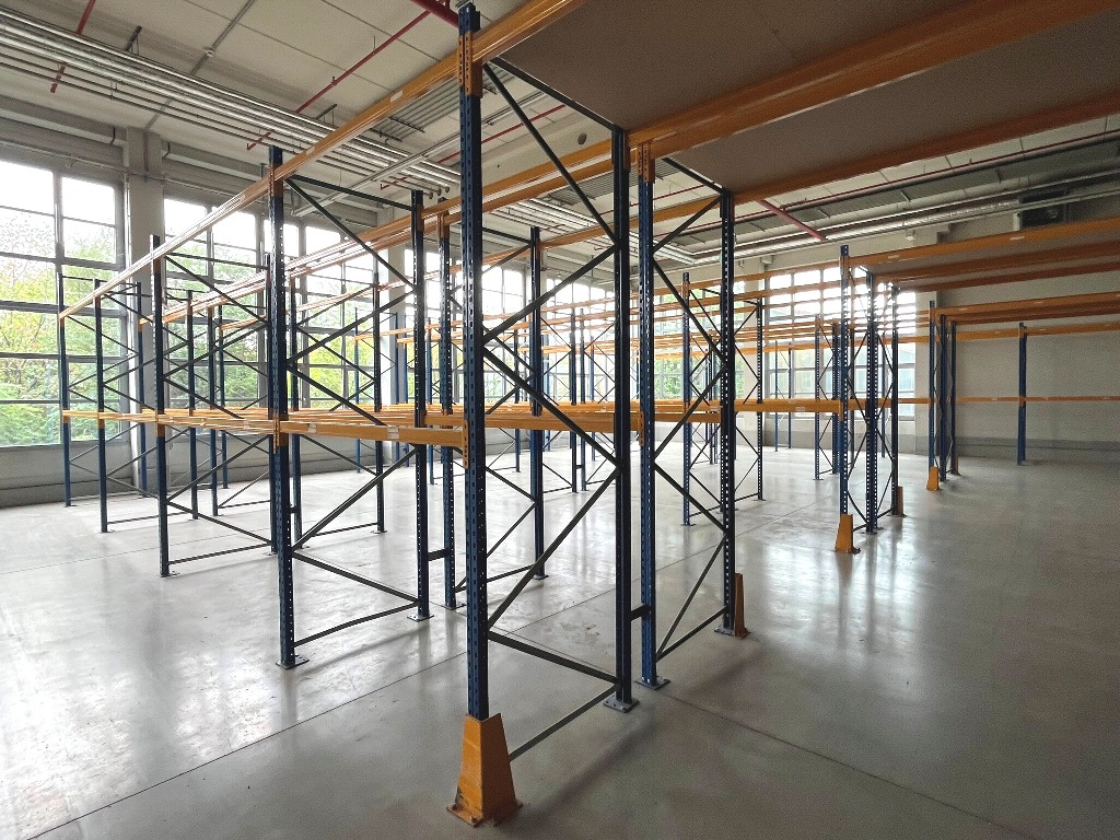 24.30 lfm Jungheinrich Schwerlastregal