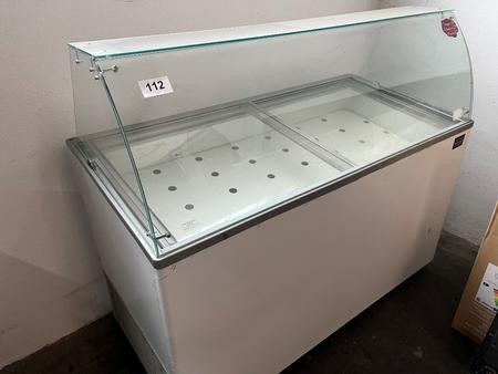 Combi-Steel Eisvitrine ca. 140 x 70 x 125 cm Combi-Steel Eisvitrine ca. 140 x 70 x 125 cm