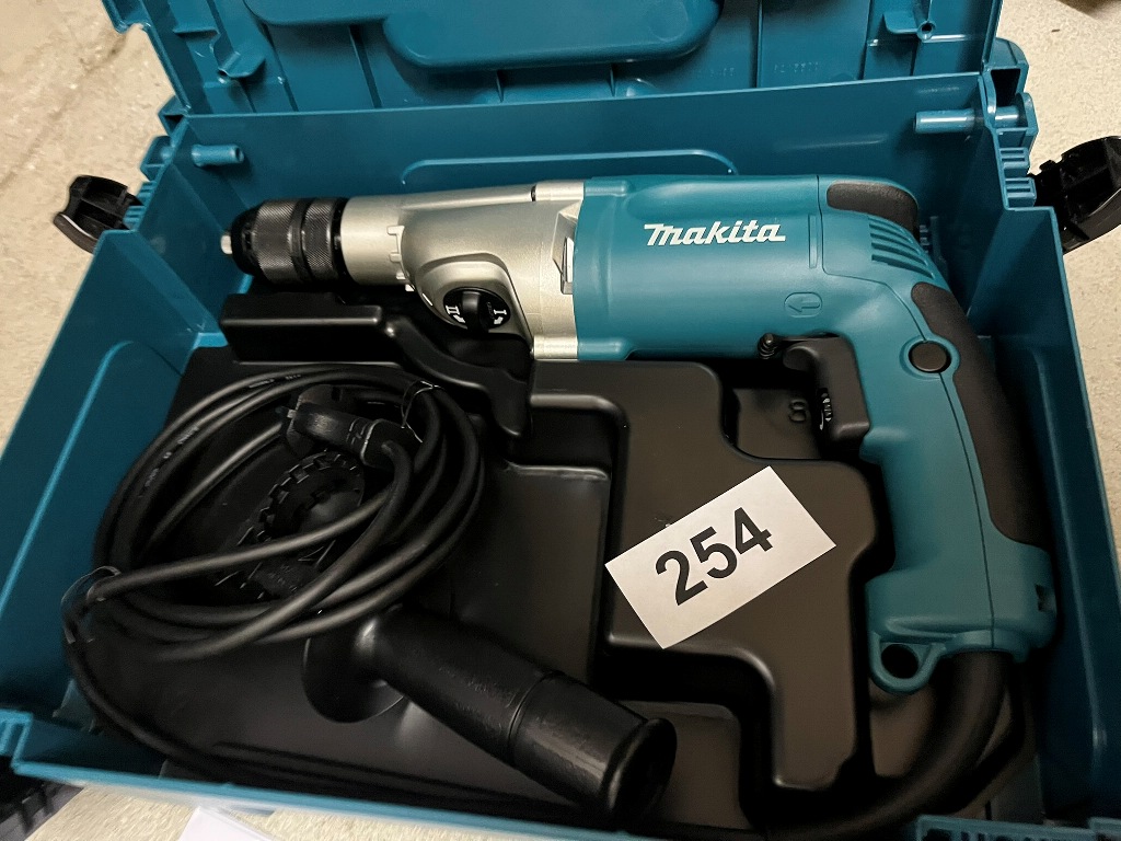 Makita Schlagbohrmaschine Typ HP2051HJ  im Koffer?d=2026-10-13 22:43:21
