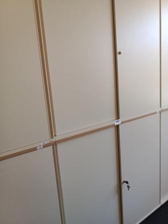 BENE Aktenschrank, 6 Ordnerh�hen, 2teilig, bestehend aus Ober- und Unterschrank, Ma�e gesamt ca. B 120 x T 44 x H 226 cm
