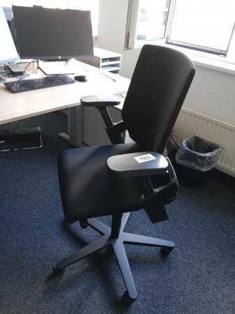 B�rodrehstuhl Wilkhahn