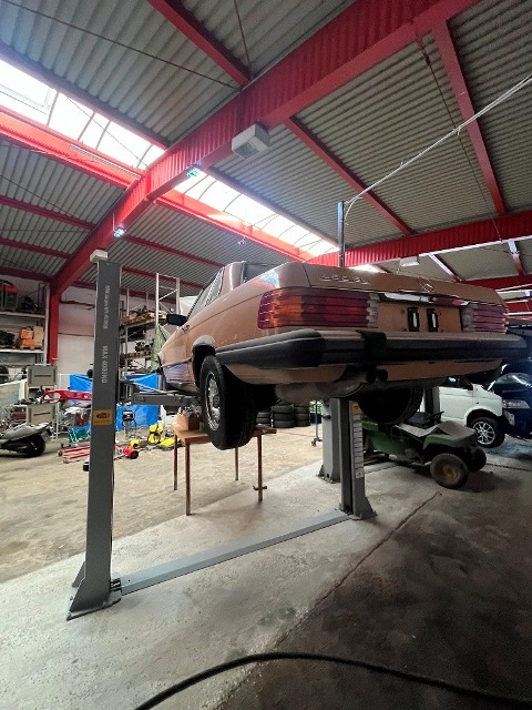 Marelli MM Superlift Hebeb&uuml;hne 4000 B, BJ. 2025 - 10, Kapazit&auml;t bis4000 kg, 380 V, 50 Hz, 2,2 KW, 589 kg?d=2026-10-23 10:31:52