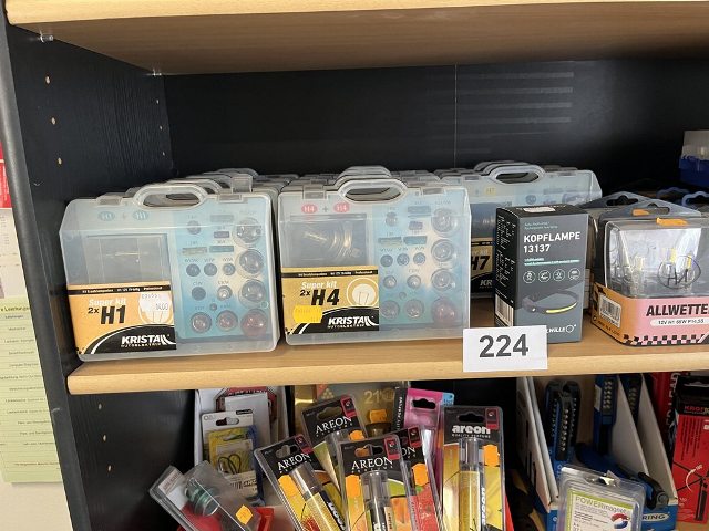 Super-Kit H4/H1 Allwetter KFZ-Leuchten 30teilig?d=2026-10-23 11:11:49