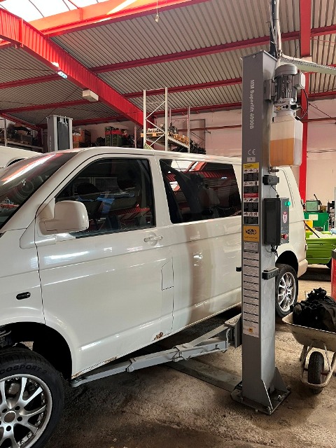 Marelli MM Superlift Hebeb&uuml;hne  4000 B, BJ. 2024 - 10, Kapazit&auml;t bis4000 kg, 380 V, 50 Hz, 2,2 KW, 589 kg?d=2026-10-23 10:30:12