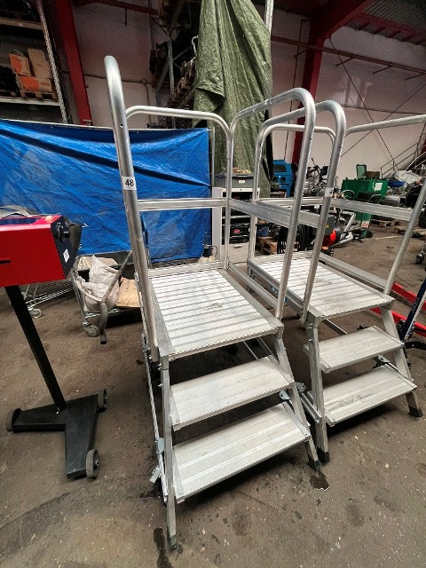 Zarges mobile Leiter mit Plateau?d=2026-10-23 10:30:10