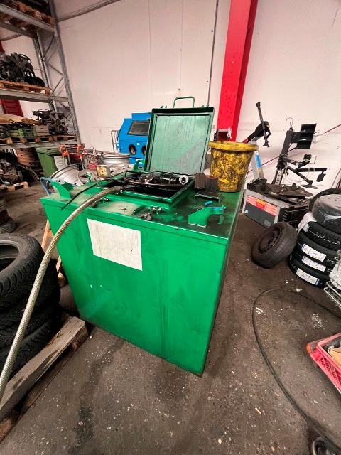 Alt&ouml;ltank 1000 l?d=2026-10-23 10:30:49