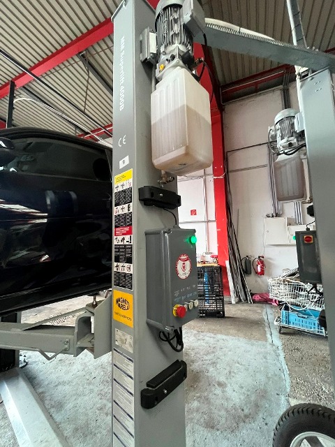 Marelli MM Superlift Hebeb&uuml;hne  4000 B, BJ. 2025 - 10, Kapazit&auml;t bis4000 kg, 380 V, 50 Hz, 2,2 KW, 589 kg?d=2026-10-23 10:30:12
