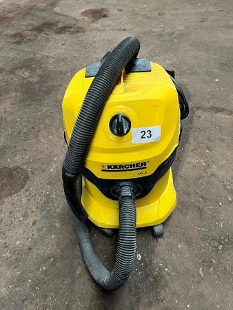 K�rcher Industriestaubsauger MV4